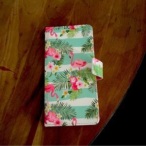 Flamingo 🦩!  iPhone 12 Pro case and wallet features
